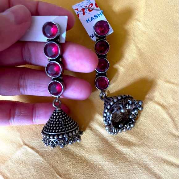 2 for 1! Authentic Indian jeweled and peacock 🦚 motif jhumka earrings - Picture 4 of 13